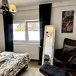 Appartement Deluxe Mit Terrasse Duisburg