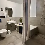 Deluxe Mit Terrasse Apartment *
