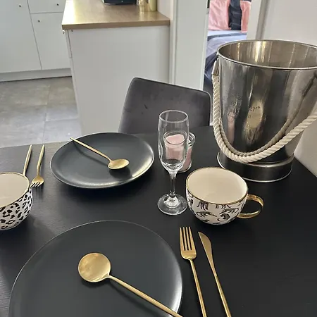 Deluxe Mit Terrasse Apartament Duisburg