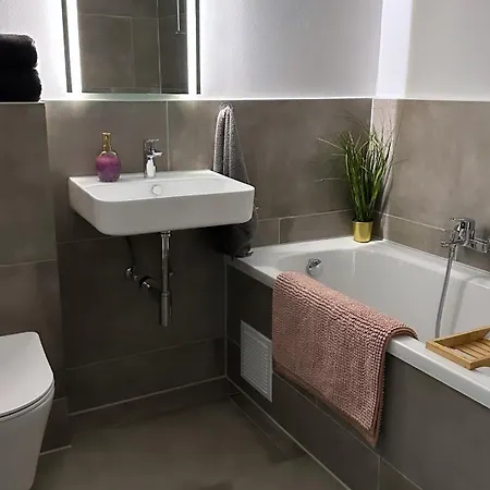 Deluxe Mit Terrasse Lägenhet *