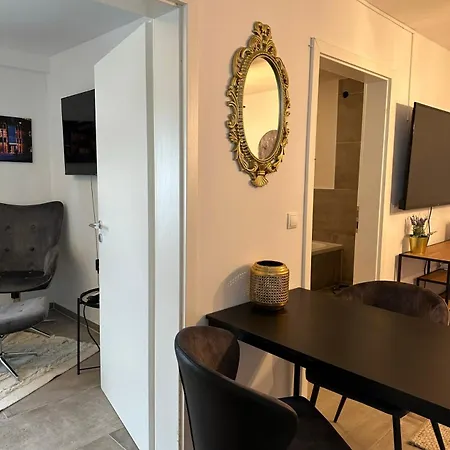 Apartment Deluxe Mit Terrasse *