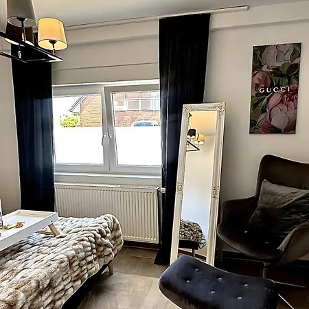 Apartment Deluxe Mit Terrasse Duisburg