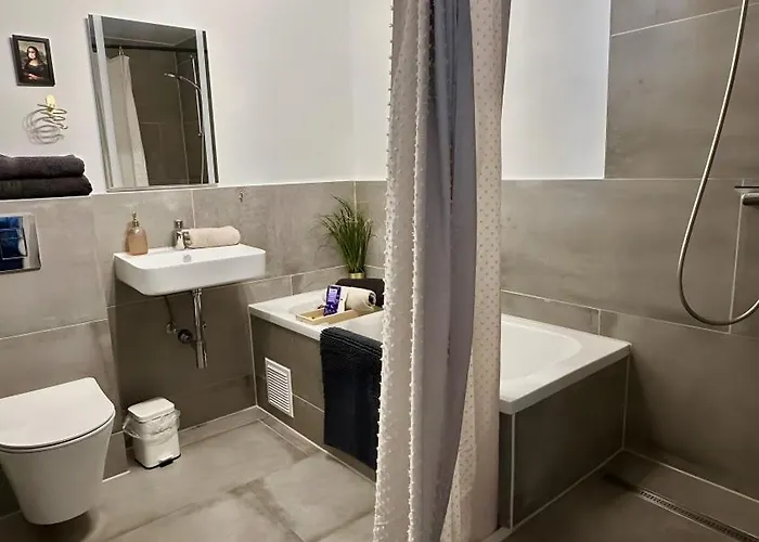 Deluxe Mit Terrasse アパート *